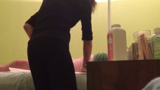 White MILF massage with happy ending